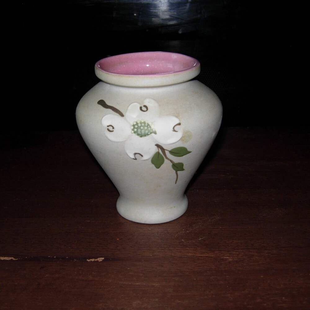 A Bit Of Tennessee Pigeon Forge Pottery Vase